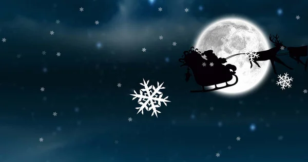 Képek Mikulás Szán Rénszarvasokkal Karácsonykor Hóesés Hold Felett Karácsony Hagyomány — Stock Fotó