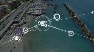 Tekne için marina üzerindeki ikonlarla bağlantı ağının animasyonu. küresel sosyal medya ve iletişim konsepti dijital olarak oluşturulmuş video.