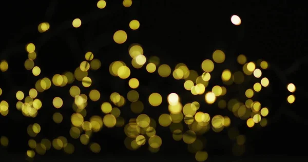Múltiples Luces Hadas Amarillas Brillando Sobre Fondo Negro Navidad Año —  Fotos de Stock