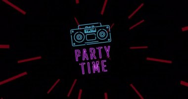 Neon parti saatinin animasyonu ve siyah arka planda retro radyo. Klasik müzik, eğlence ve parti konsepti dijital olarak oluşturulmuş video.