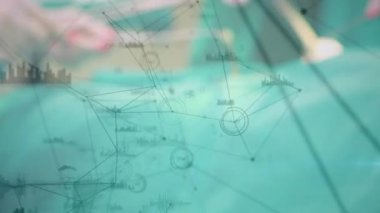 Ameliyathanedeki cerrahlar üzerinden bağlantı ve veri işleme ağının animasyonu. Dijital olarak üretilen tıbbi ve sağlık teknolojisi kavramı.