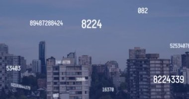Şehir manzarasında azalan sayıların animasyonu. küresel iş, finans, dijital arayüz ve bağlantılar konsepti dijital olarak oluşturulmuş video.