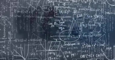 Siyah zemin üzerinde matematik formüllerinin animasyonu. küresel bilim, bağlantılar ve dijital arayüz konsepti dijital olarak oluşturulmuş video.