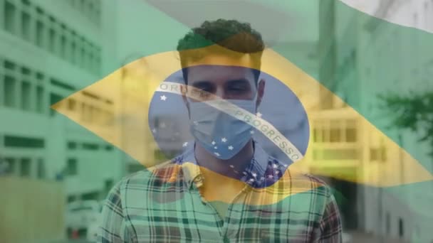 Animation Flaggan Brazil Viftar Över Latin Man Bär Ansiktsmask Global — Stockvideo