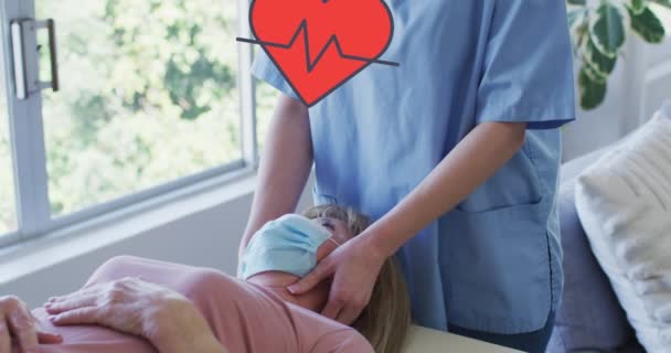 Animering Hjärtan Med Kardiografi Över Kaukasisk Kvinnlig Läkare Och Patient — Stockvideo