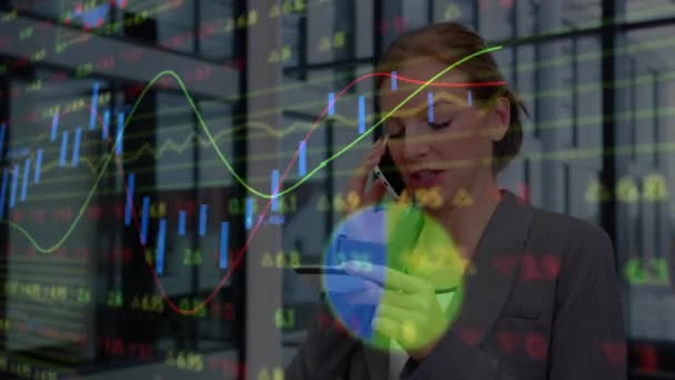 Animazione Dell Elaborazione Dei Dati Finanziari Una Donna Affari Che — Video Stock