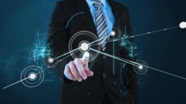Simgeler, dijital asma kilit ve iş adamlarıyla bağlantı ağının animasyonu. küresel internet güvenliği, bağlantılar, iş ve dijital arayüz kavramı dijital olarak oluşturulmuş video.