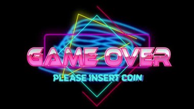 Oyunun animasyonu siyah arkaplandaki ışık izlerinin üzerindeki metin üzerinden. Video oyunu, eğlence ve dijital arayüz kavramı dijital olarak oluşturuldu.