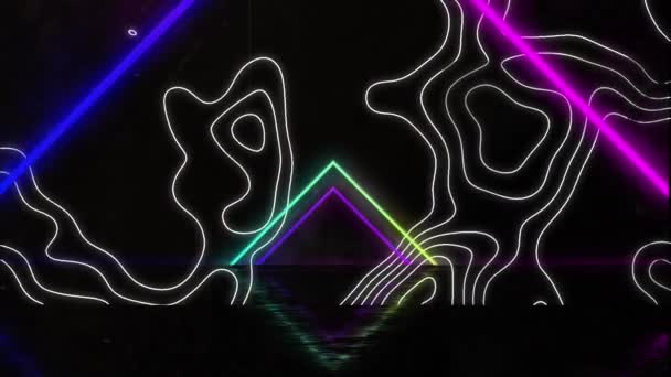 黒い背景にネオンの形と白い線のアニメーション ビデオゲーム エンターテイメントとデジタルインターフェースの概念デジタル生成されたビデオ — ストック動画