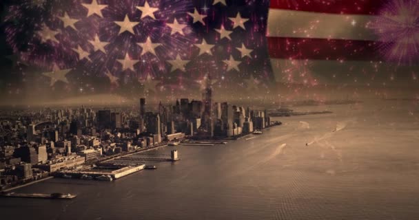 Composición Bandera Los Estados Unidos América Sobre Foto Vintage Ciudad — Vídeo de stock