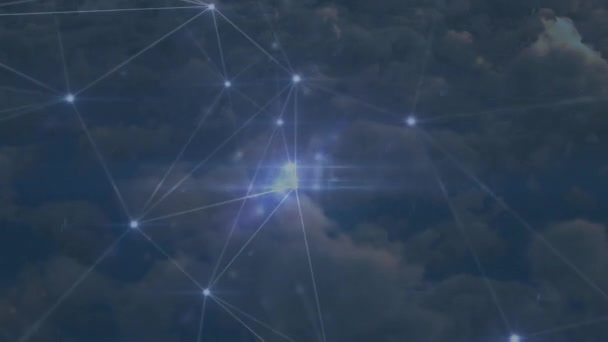 Animación Red Conexiones Sobre Nubes Segundo Plano Conexiones Globales Procesamiento — Vídeo de stock