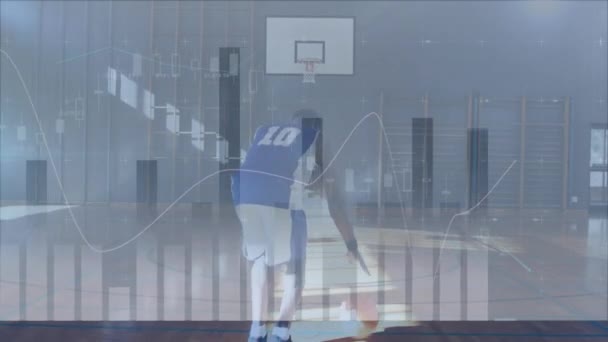 Animación Procesamiento Datos Financieros Sobre Jugador Baloncesto Afroamericano Masculino Gimnasio — Vídeos de Stock