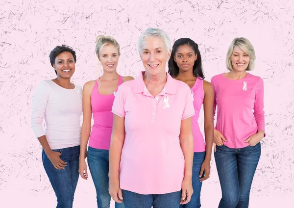 一组女人笑着 袖子上系着粉色缎带 衬托着带纹理的粉色背景 乳腺癌意识概念 — 图库照片