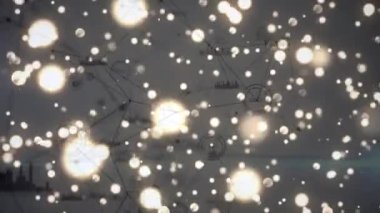 Bağlantılar ve veri işleme ağı üzerinde parlayan noktaların animasyonu. Noel, gelenek, kutlama ve küresel bağlantılar konsepti dijital olarak oluşturulmuş video.