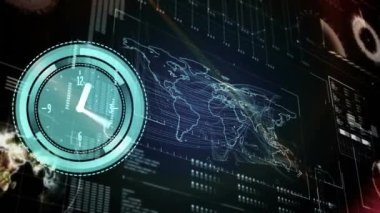 Saatin animasyonu ekranda dünya haritası eşliğinde hızlı ve veri işliyor. küresel bağlantılar, veri işleme ve dijital arayüz konsepti dijital olarak oluşturulmuş video.