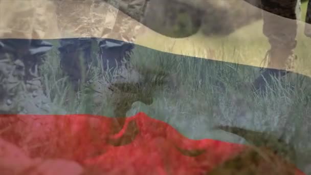 Animatie Van Vlag Van Rusland Diverse Mannelijke Soldaten Leger Civiele — Stockvideo