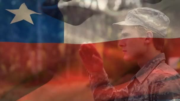 Animacja Flagi Chile Nad Białym Żołnierzem Wojsko Obrona Cywilna Koncepcja — Wideo stockowe