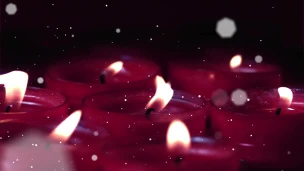 Animație Puncte Albe Care Cad Peste Lumânări Roșii Conceptul Aniversare — Videoclip de stoc
