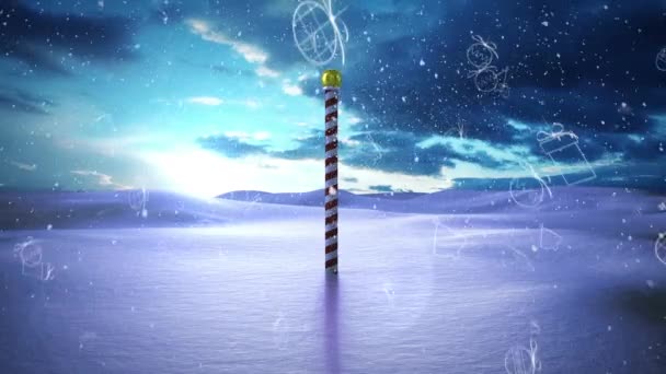 青い空に対する冬の風景の北極点に落ちるクリスマスの概念のアイコンと雪 クリスマス フェスティバルとお祝いのコンセプト — ストック動画