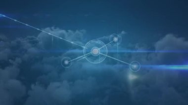 Arka plandaki bulutların üzerindeki bağlantı ağının animasyonu. küresel bağlantılar, veri işleme ve dijital arayüz konsepti dijital olarak oluşturulmuş video.