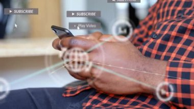 Akıllı telefon kullanan insanın üzerindeki simgelerle bağlantı ağının animasyonu. Sosyal medya ve iletişim konsepti dijital olarak oluşturulmuş video.