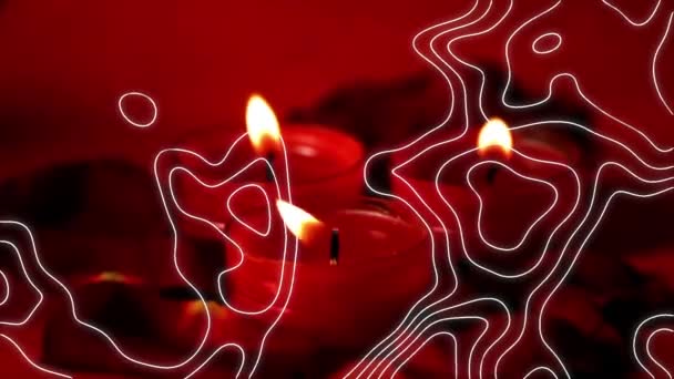 赤の背景に対する燃焼ろうそくに対する地形パターンのデジタル組成物 お祭りやお祝いのコンセプト — ストック動画