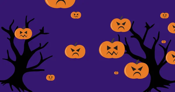 Изображение Тыквы Движущейся Фиолетовом Фоне Деревьями Традиция Хэллоуина Концепция Празднования — стоковое фото