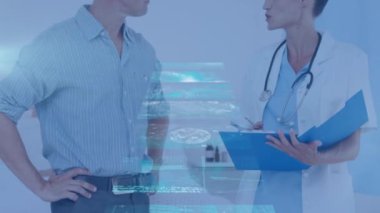 Kafkas kadın doktorların hastalarla konuştuğu dijital ekranların animasyonu. Tıbbi ve sağlık hizmetleri, bağlantılar ve dijital arayüz konsepti dijital olarak oluşturulmuş video.