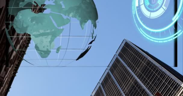 Animace Skenování Dalekohledu Zeměkoule Nad Městskou Krajinou Globální Koncepce Podnikání — Stock video