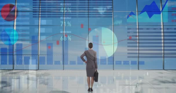 Animace Zpracování Finančních Dat Oproti Podnikatelce Globální Obchod Finance Digitální — Stock video
