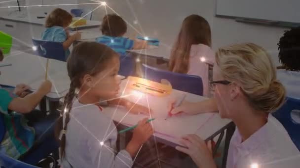 교사와 학생들을 연결하는 네트워크의 애니메이션 글로벌 데이터 디지털 비디오 — 비디오