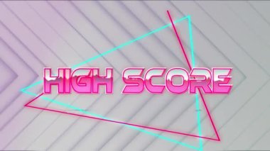 Yüksek skorlu metnin beyaz zemin üzerindeki ışık izlerinin animasyonu. Video oyunu, eğlence ve dijital arayüz kavramı dijital olarak oluşturuldu.