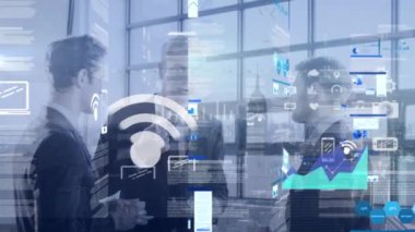 Beyaz iş adamlarından oluşan bir grubun finansal veri işleme çalışmalarının animasyonu. küresel iş, finans, bağlantılar ve dijital arayüz konsepti dijital olarak oluşturulmuş video.