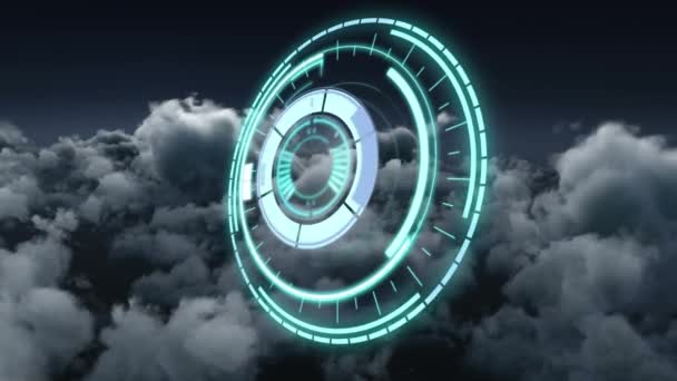 Animación Bloqueo Seguro Giratorio Sobre Cielo Nublado Concepto Tecnología Seguridad — Vídeo de stock