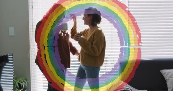 Animatie Van Regenboog Trots Lesbisch Koppel Dat Koffie Drinkt Igbt — Stockvideo