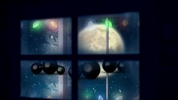 Віконна Рама Над Різдвяними Сутичками Звисає Сніг Падає Місяць Нічному — стокове відео