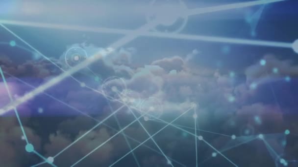 Animation Des Netzwerks Von Verbindungen Über Wolken Hintergrund Globale Verbindungen — Stockvideo