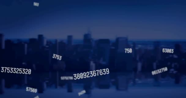 Анимация Падающих Цифр Над Городом Глобальный Бизнес Финансы Цифровой Интерфейс — стоковое видео