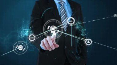 Simgeler, dijital asma kilit ve iş adamlarıyla bağlantı ağının animasyonu. küresel internet güvenliği, bağlantılar, iş ve dijital arayüz kavramı dijital olarak oluşturulmuş video.