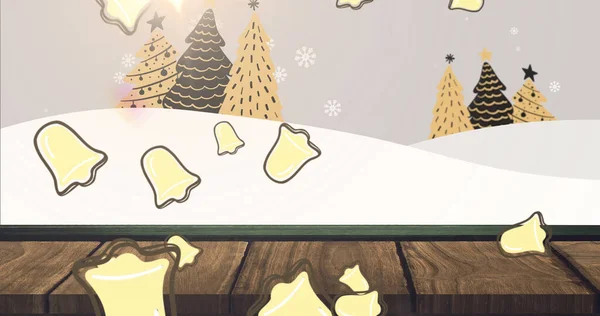 Bild Von Schnee Und Glocken Die Über Weihnachtsbäume Und Winterlandschaft — Stockfoto