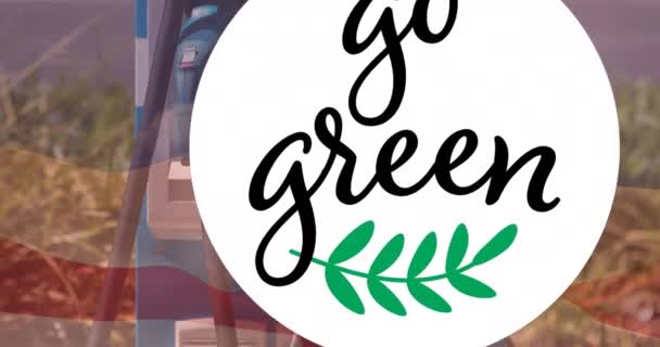 Grön Text Över Rysslands Flagga Och Ladda Elbil Evladdningsstation För — Stockvideo