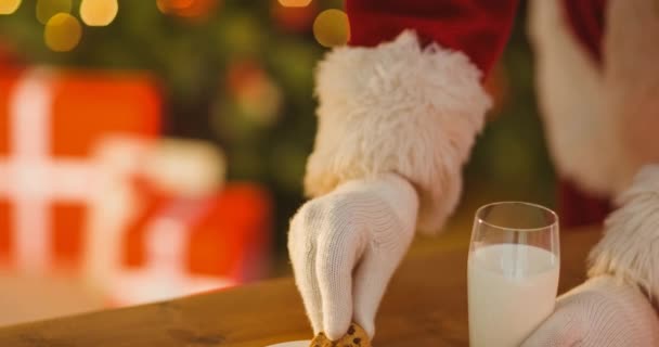 Animacja Mikołaja Ręka Biorąc Świąteczne Ciasteczka Talerza Boże Narodzenie Tradycja — Wideo stockowe