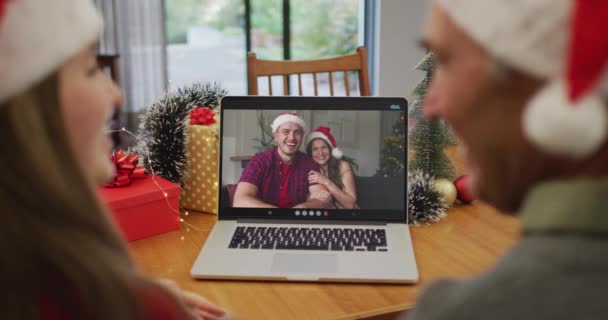 Feliz Pareja Ancianos Caucásicos Videollamada Con Familia Navidad Navidad Festividad — Vídeos de Stock