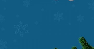 Kar yağarken yapılan noel hediyelerinin animasyonu. Noel, kış, gelenek ve kutlama konsepti dijital olarak oluşturulmuş video.