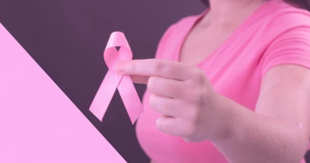 Animación Del Texto Conciencia Del Cáncer Mama Sobre Mujer Caucásica — Vídeo de stock