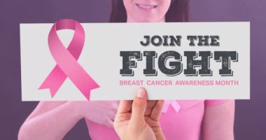 Göğüs kanseri farkındalığı metninin beyaz kadın üzerine animasyonu. Göğüs kanseri pozitif farkındalık kampanyası konsepti dijital olarak üretildi.