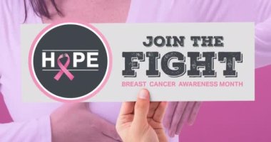 Göğüs kanseri farkındalığı metninin beyaz kadın üzerine animasyonu. Göğüs kanseri pozitif farkındalık kampanyası konsepti dijital olarak üretildi.