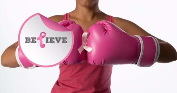 在鸟类女性拳击手身上激发乳腺癌意识的文字 乳腺癌认识运动概念数字化生成的视频 — 图库视频影像