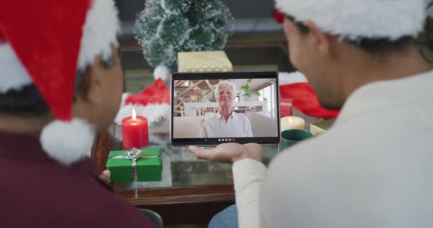 Батько Сином Махав Використовував Планшет Різдвяного Відеозв Язку Жінкою Екрані — стокове відео