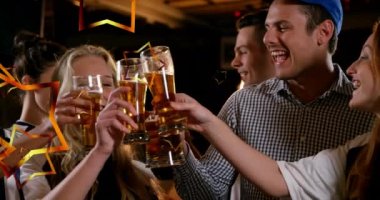 Arkadaşların tost yapıp eğlenmesi yerine altın yıldızların animasyonu. Noel ve yeni yıl partisi konsepti dijital olarak oluşturuldu.